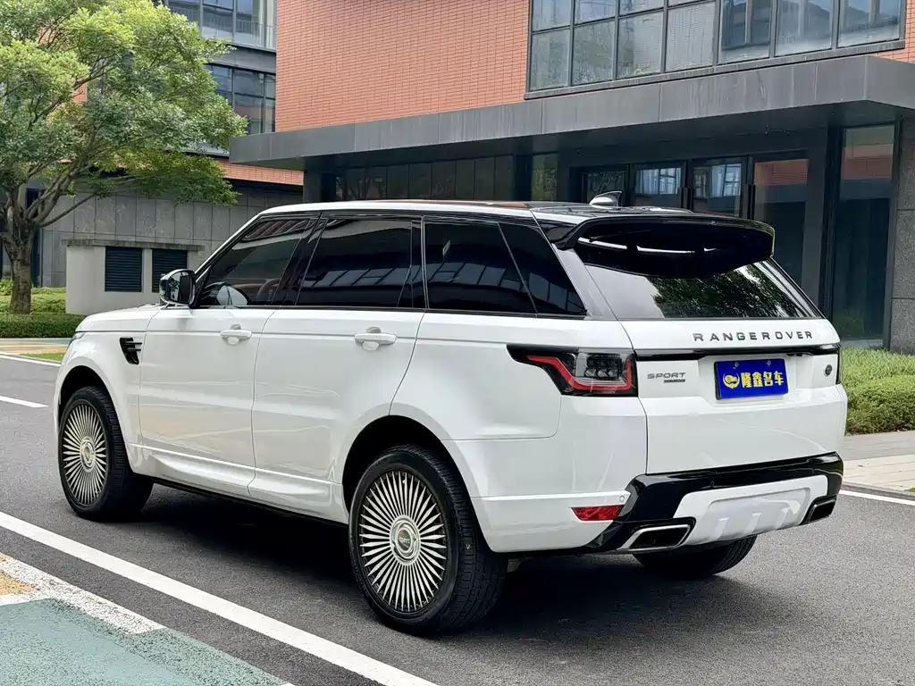 Range Rover Sport 2018 3.0 SC V6 HSE Dynamic