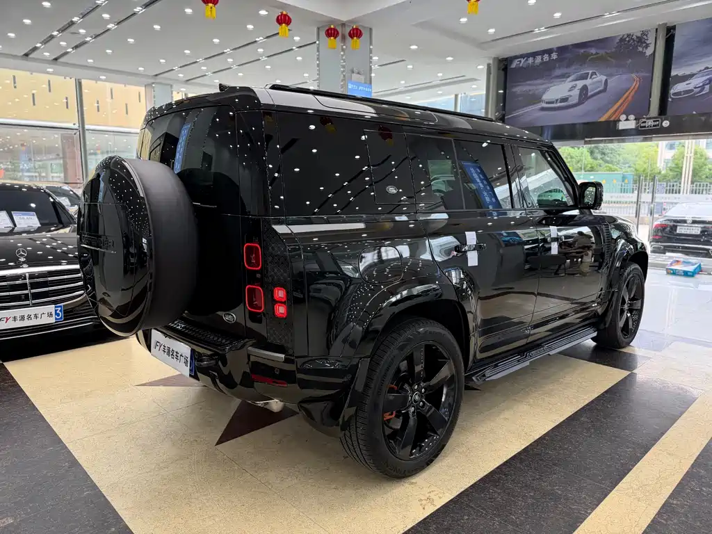 Land Rover Defender 2024 110 3.0T P400 X-DYNAMIC HSE
