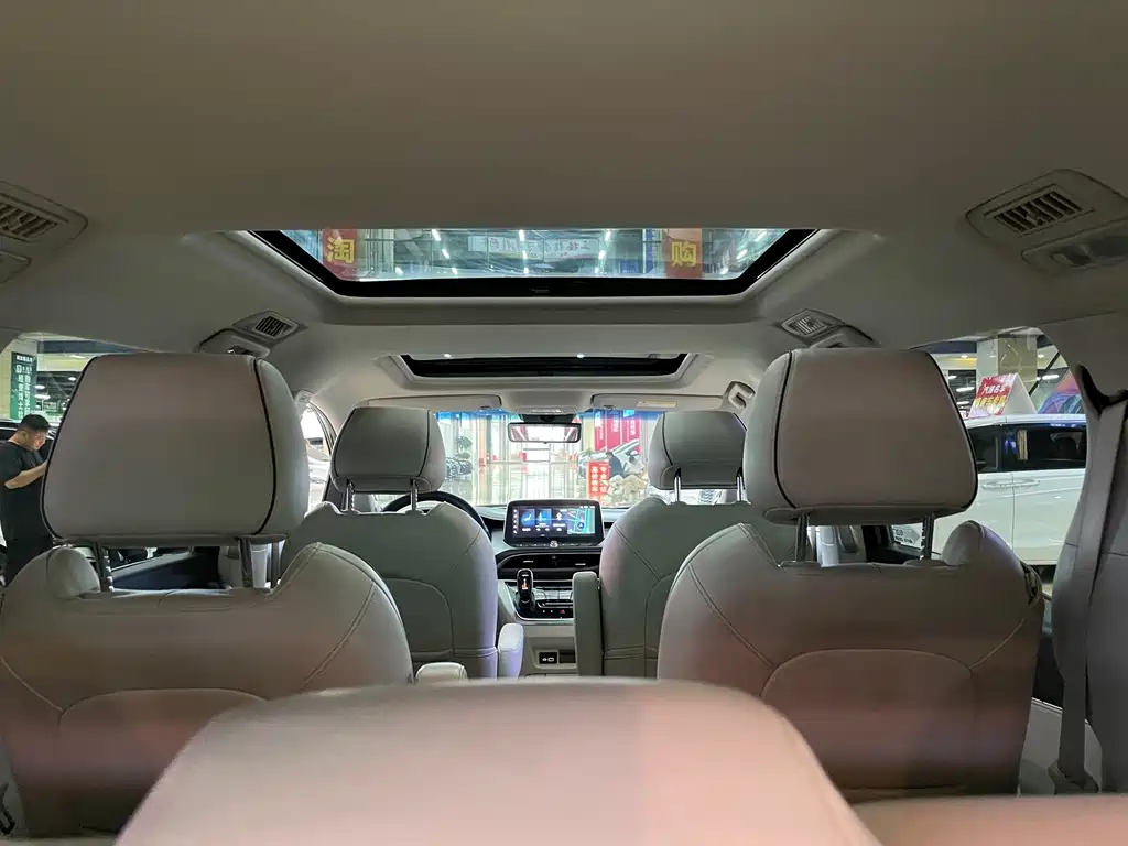 Buick GL8 2020 Luxury Executive Coach 652T尊贵型