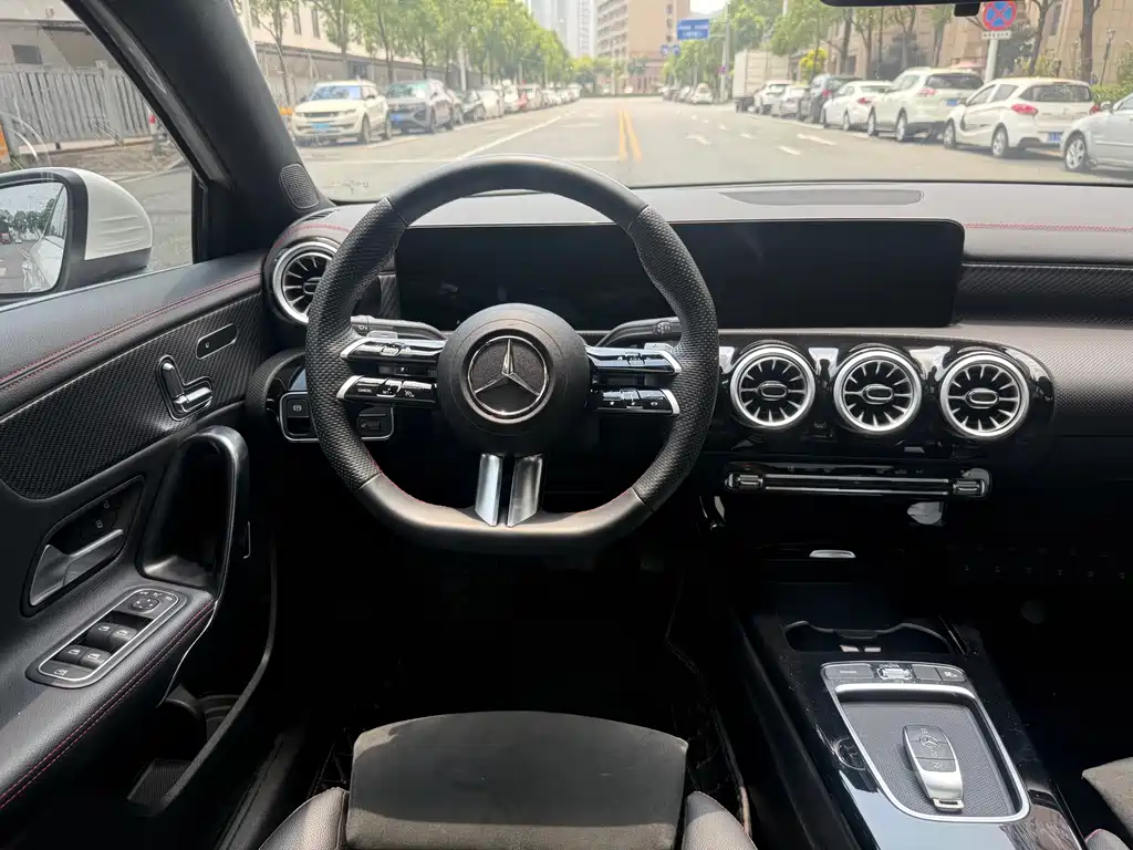 Mercedes-Benz A-Class 2024 A 200 L Fashion Edition