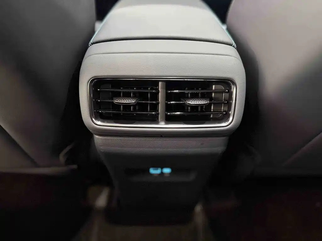Seahorse 06 GT 2025 Edition Intelligent Driving Version 505 Sea Wave Edition