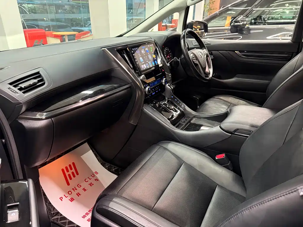 Alphard 2018 3.5L Luxury Edition