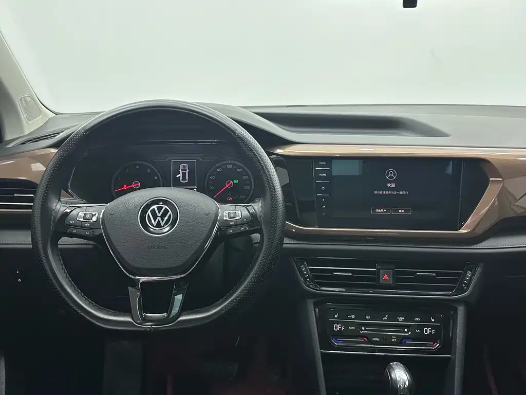 Tou岳 2021 280TSI Two-Wheel Drive Luxury Edition PLUS