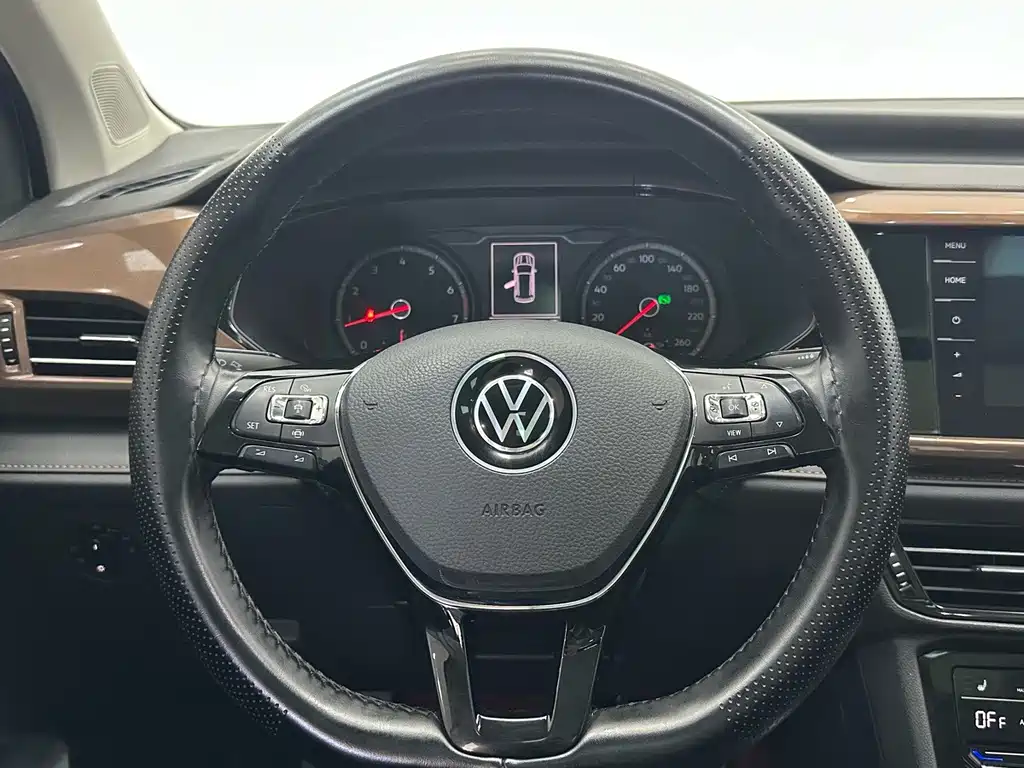 Tou岳 2021 280TSI Two-Wheel Drive Luxury Edition PLUS