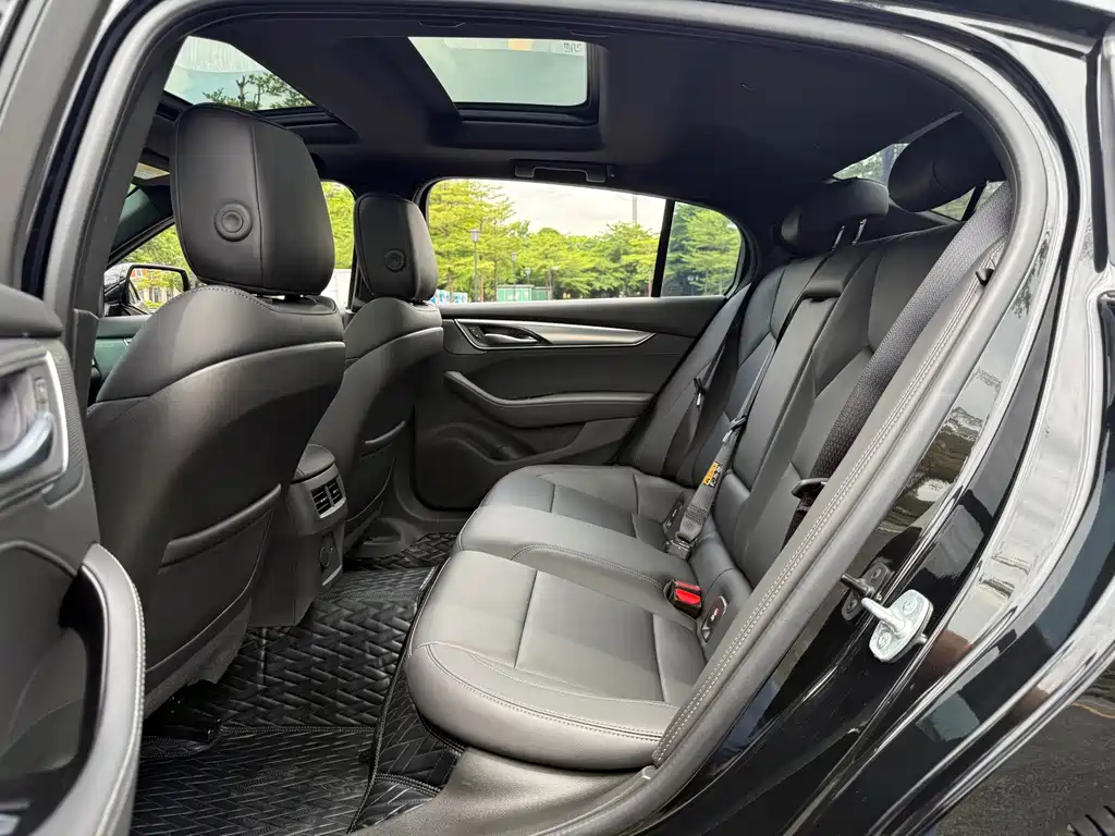 Cadillac CT5 2025 28T Urban Sport Edition