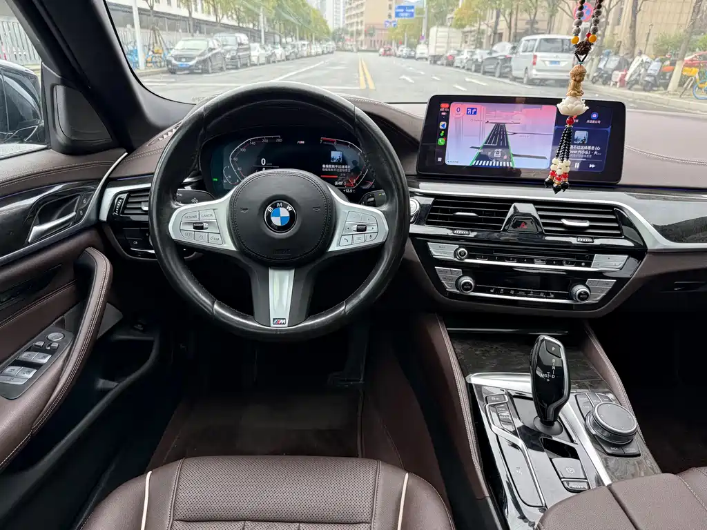 BMW 5 Series 2022 525Li M Sport Package