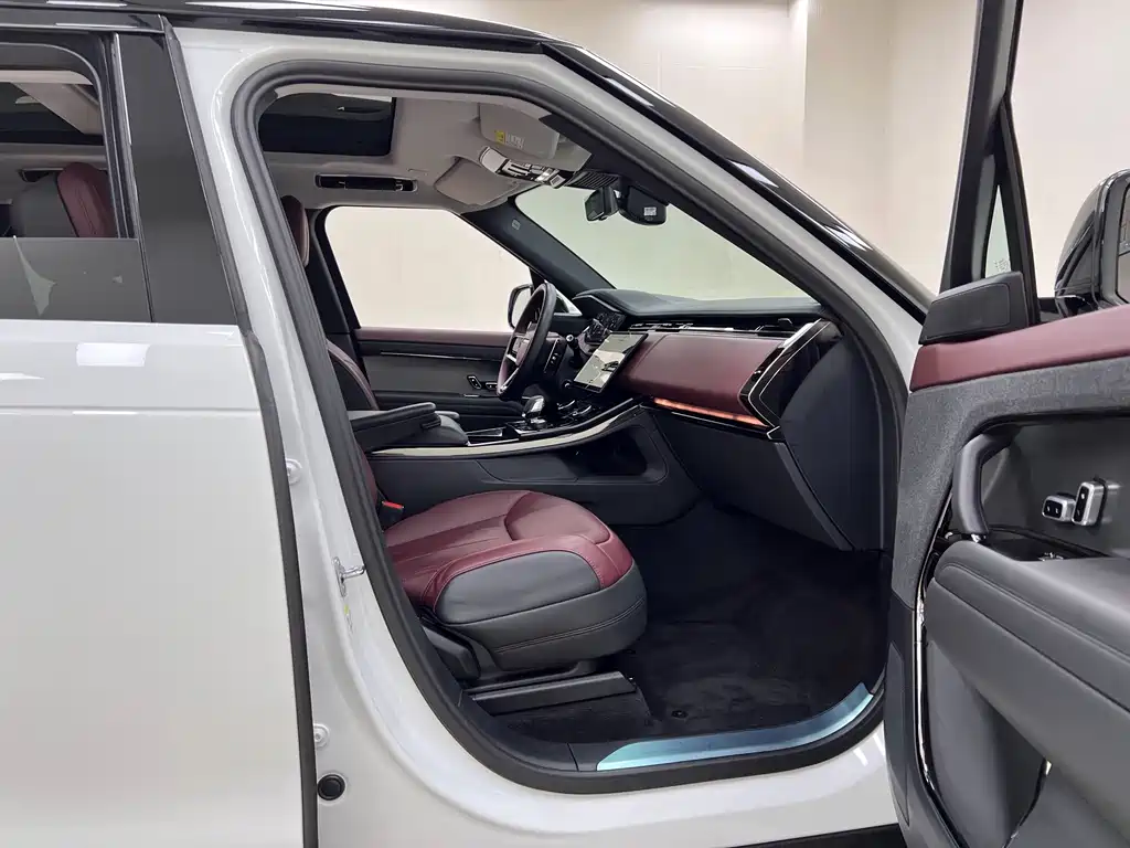Range Rover Sport 2023 400PS Dynamic HSE