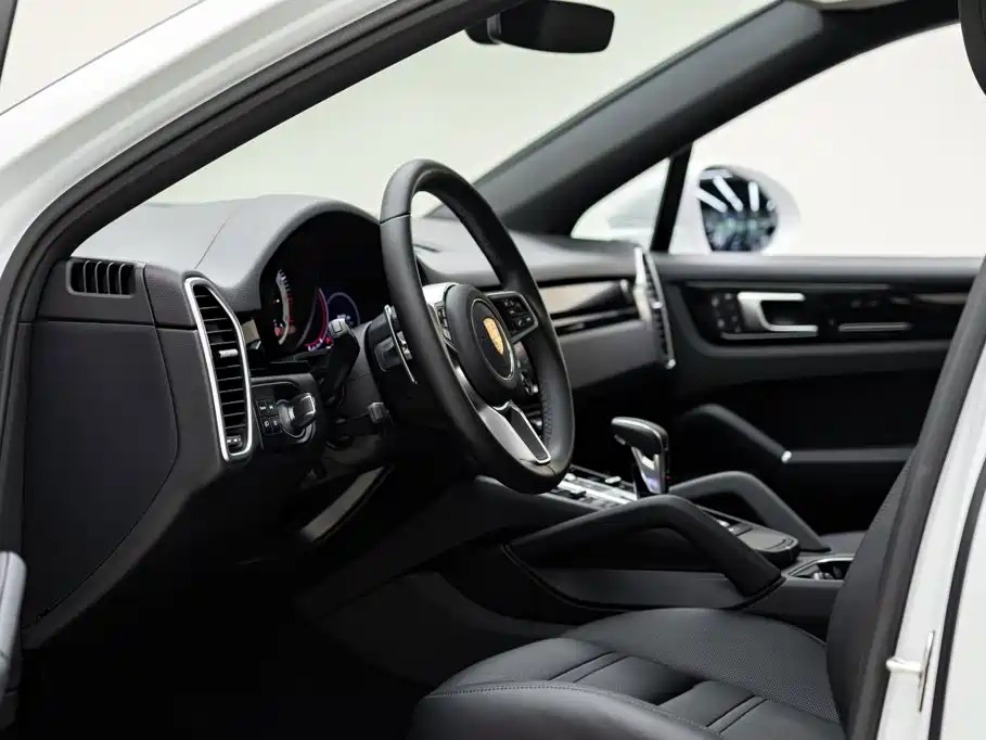 Cayenne 2022 Coupe 3.0T Platinum Edition