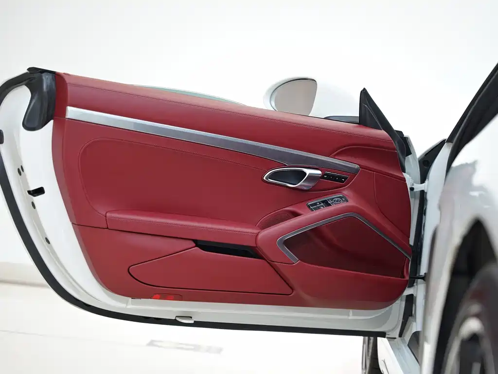 Porsche 718 Cayman 2.0T 2022 Model