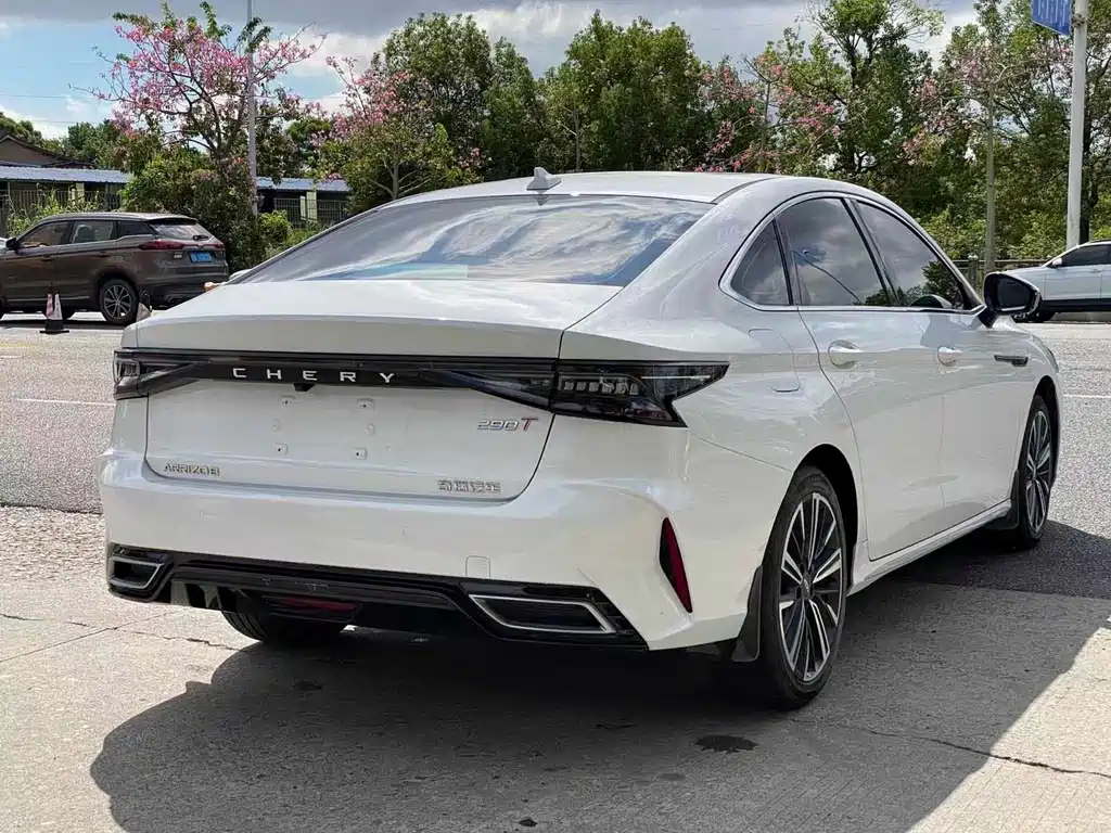 IARZ8 2022 Model 1.6T DCT Yar