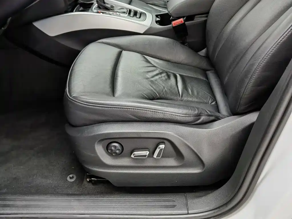 Audi Q5 2013 model 40 TFSI Technology Edition