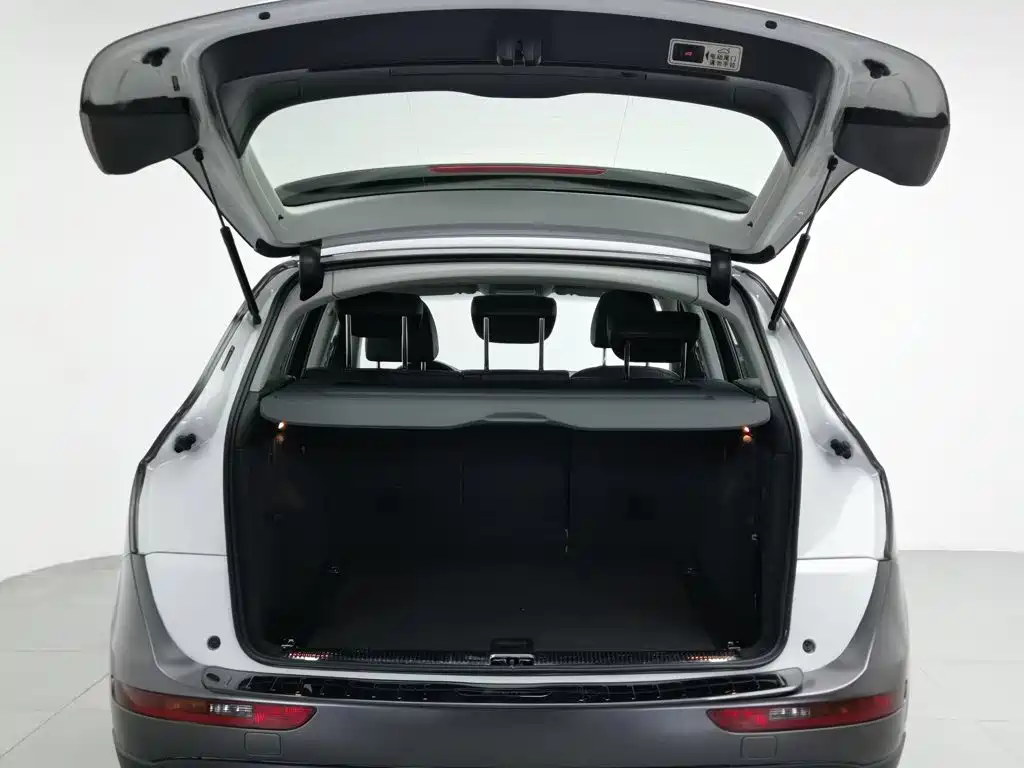 Audi Q5 2013 model 40 TFSI Technology Edition