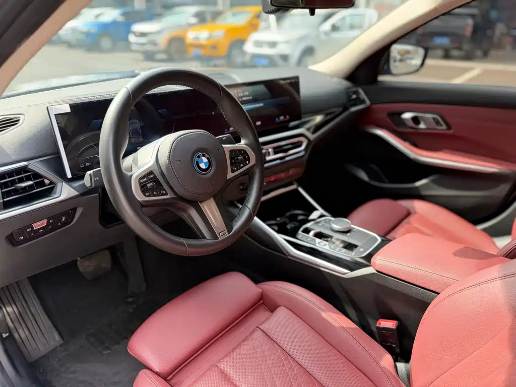 BMW i3 2024 model eDrive 35 L