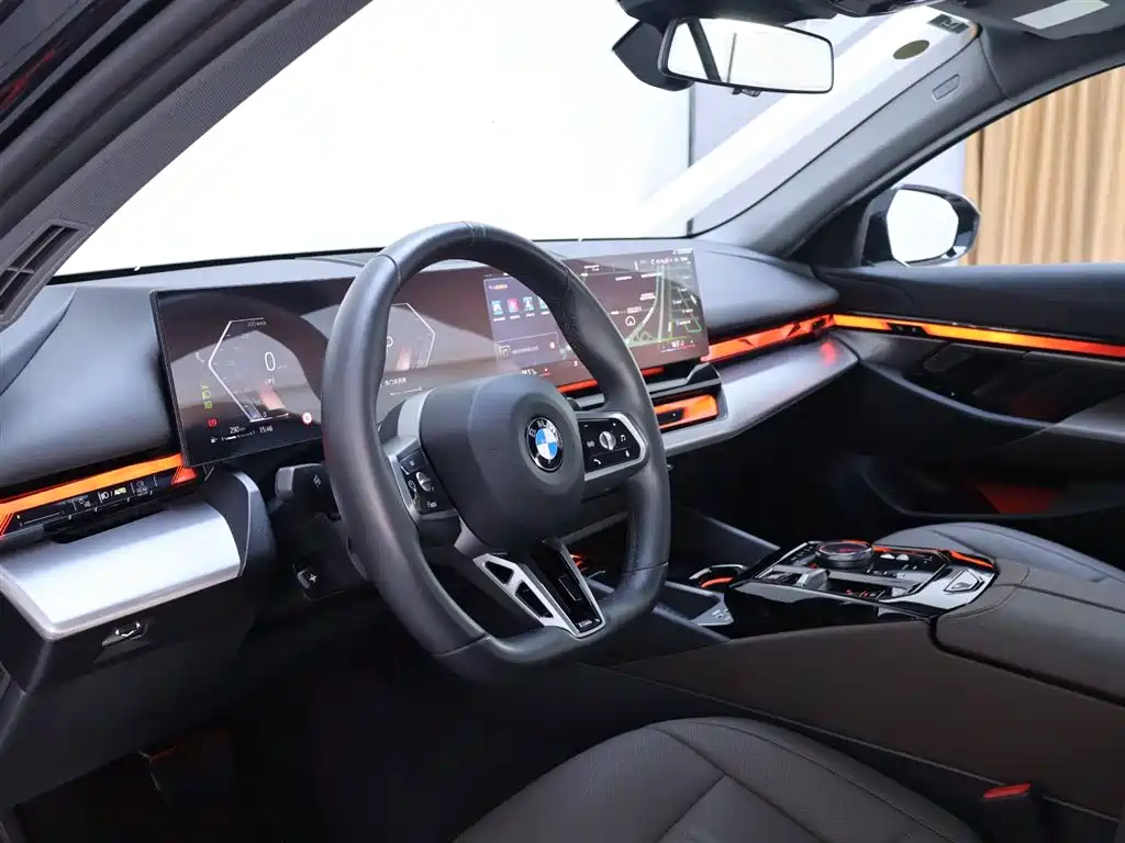 BMW 5 Series 2025 525Li M Sport Package