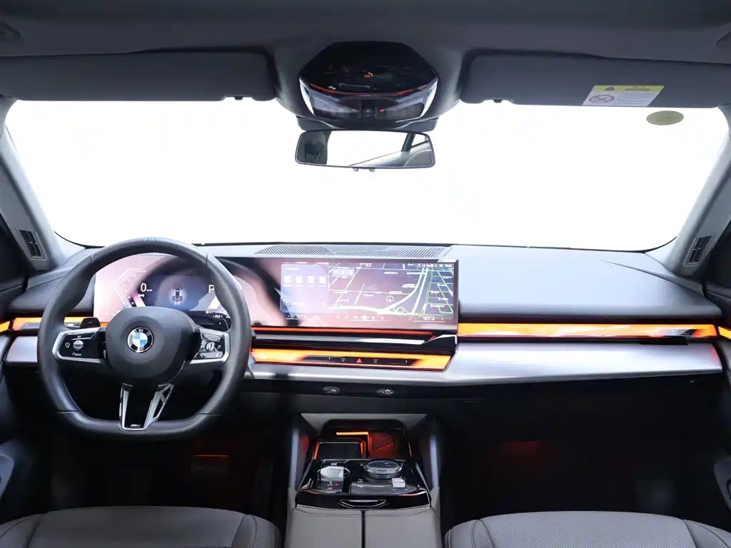 BMW 5 Series 2025 525Li M Sport Package