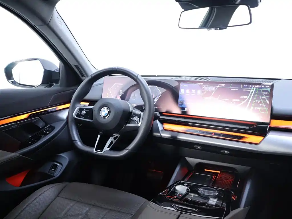 BMW 5 Series 2025 525Li M Sport Package