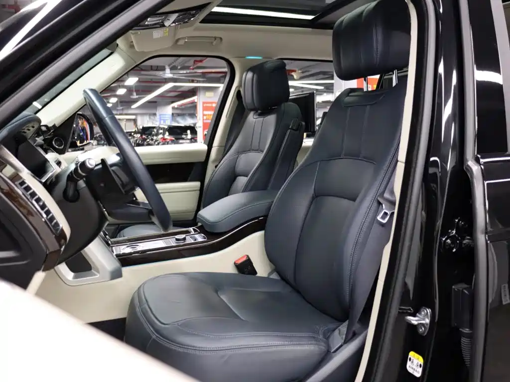 Range Rover 2021 3.0 L6 Classic Extended Edition