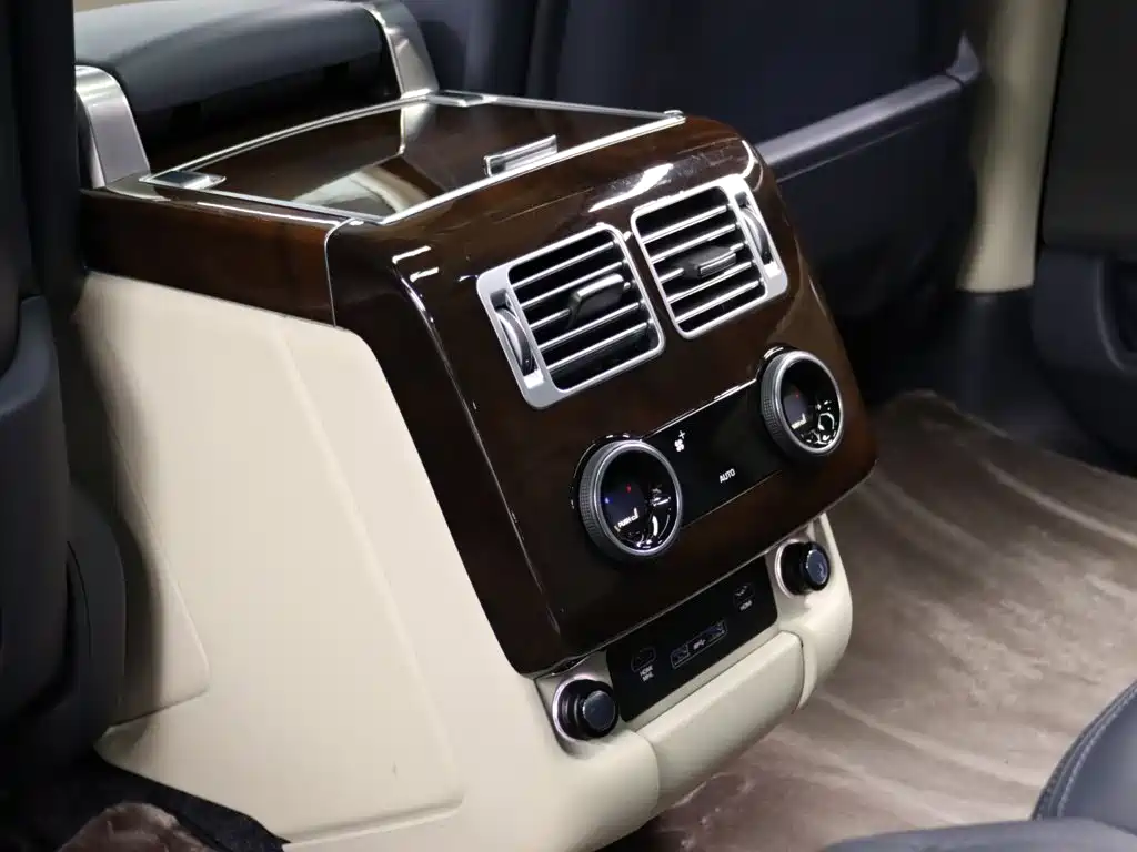 Range Rover 2021 3.0 L6 Classic Extended Edition
