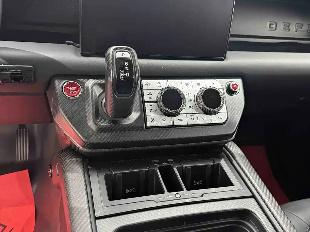 Land Rover Defender 2023 130 3.0T P400 HSE