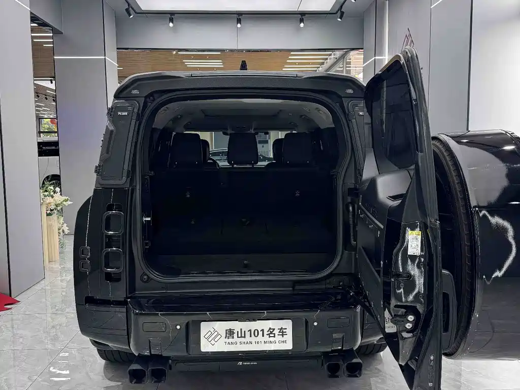 Land Rover Defender 2023 130 3.0T P400 HSE