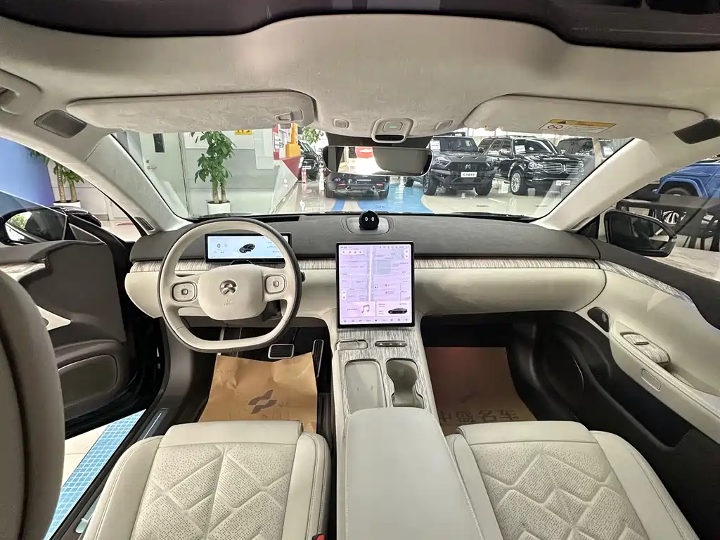 NIO ET7 2024 Edition 75kWh Executive Signature Edition