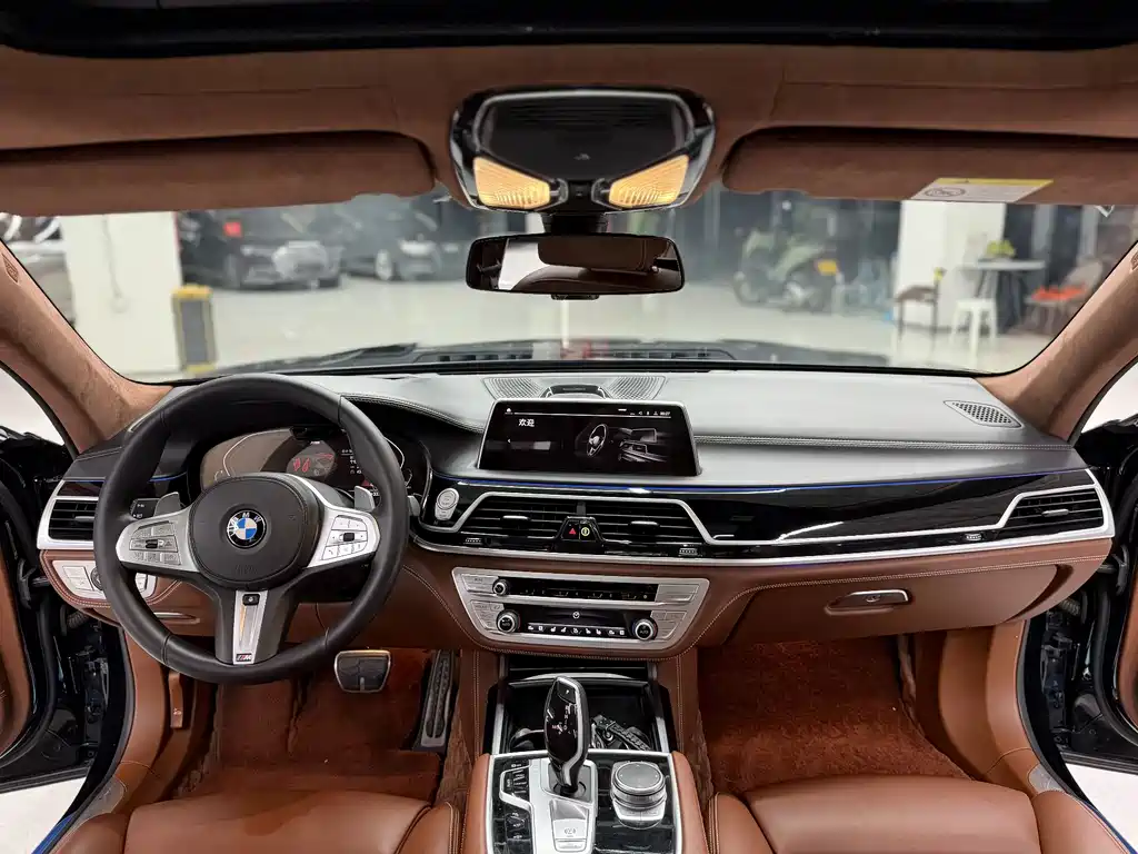 BMW 7 Series 2019 740Li xDrive Executive M Sport Package