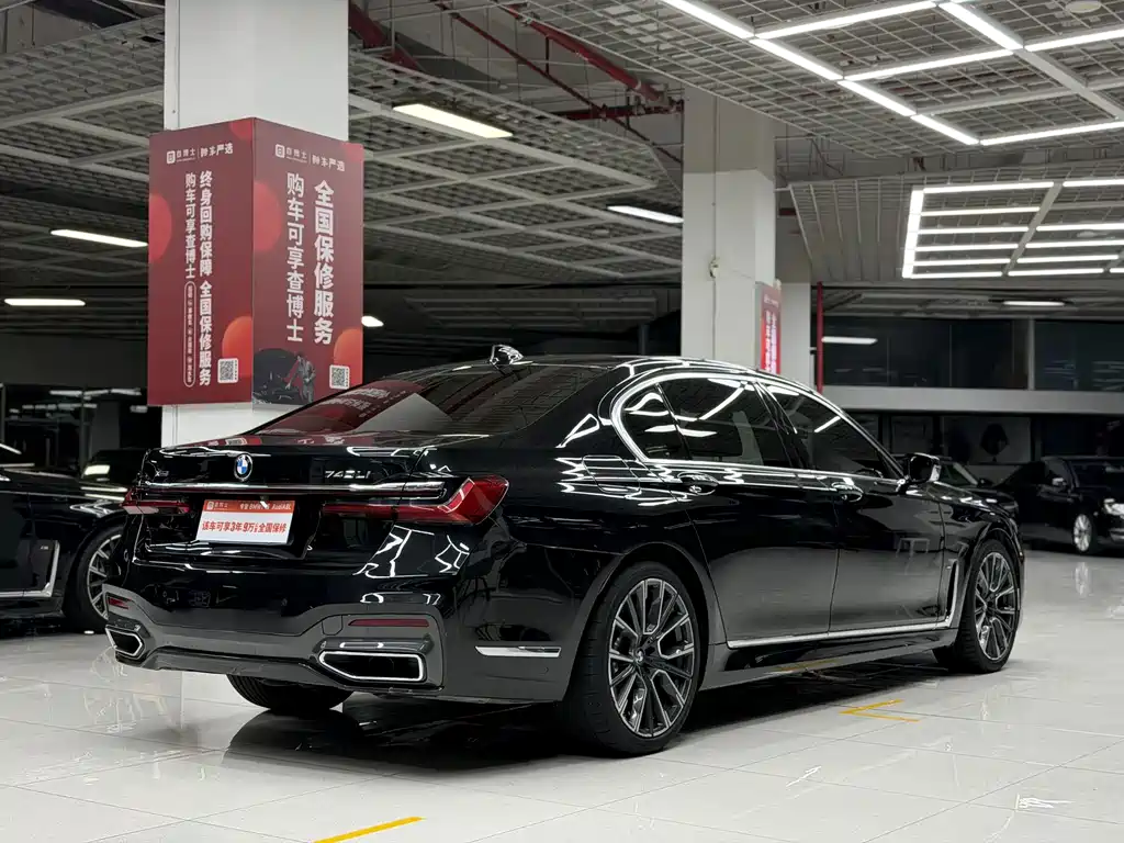 BMW 7 Series 2019 740Li xDrive Executive M Sport Package