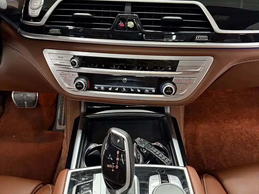 BMW 7 Series 2019 740Li xDrive Executive M Sport Package