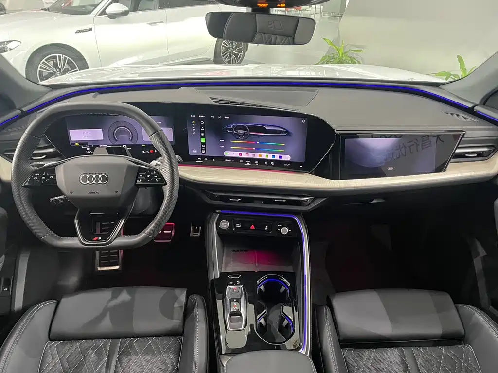 Audi Q5L 2026 Edition 2.0T Smart Hybrid Luxury Version