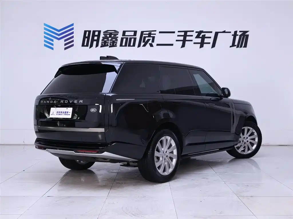 Range Rover 2025 Edition 3.0 L6 360PS Grand Edition