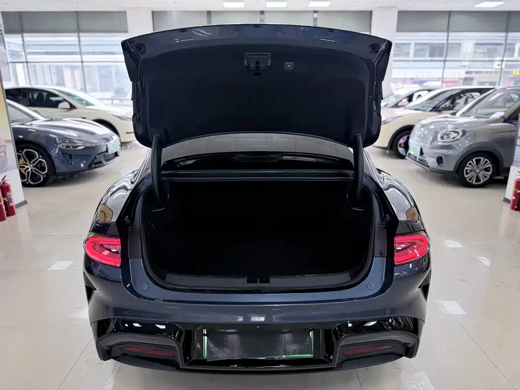 Xiaomi SU7 2024 Edition Four-Wheel Drive Max Founders' Edition