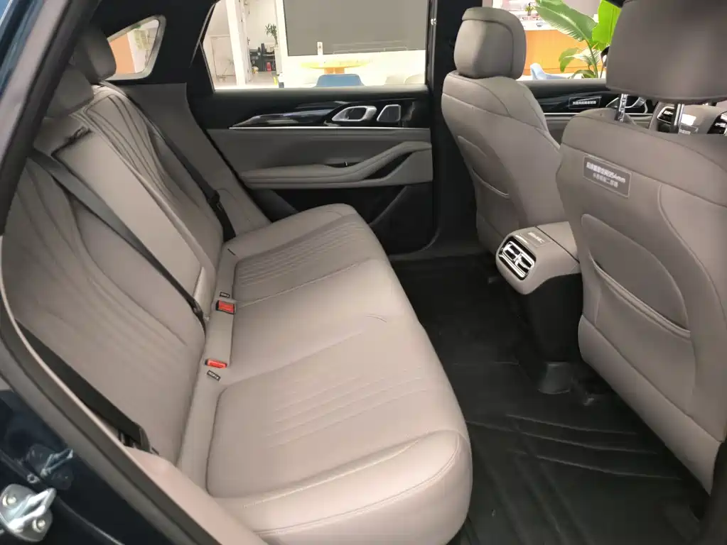 Galaxy Starlight 7 2026 Edition 220km All-Wheel Drive Leading Version