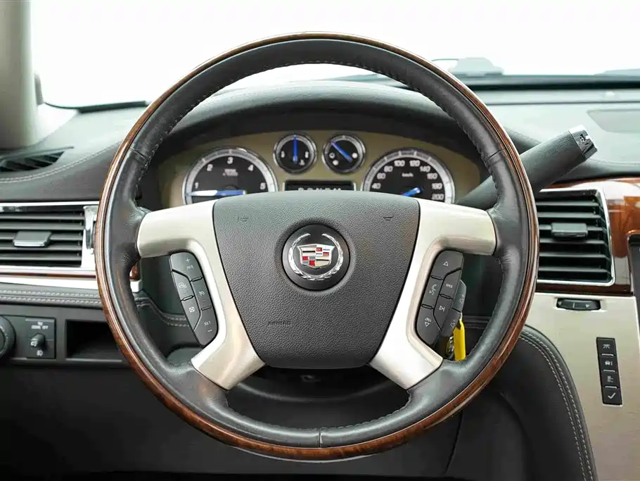 Escalade ESV Platinum Extended Length 2013