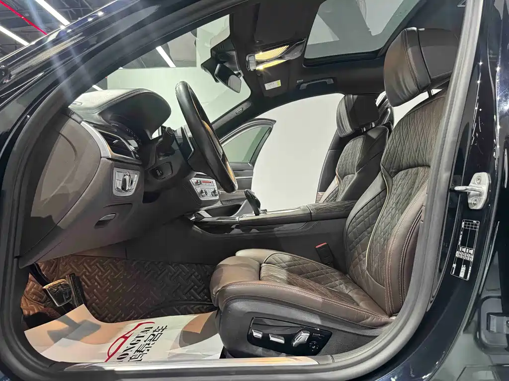 BMW 7 Series 2019 740Li Leading Edition M Sport Package