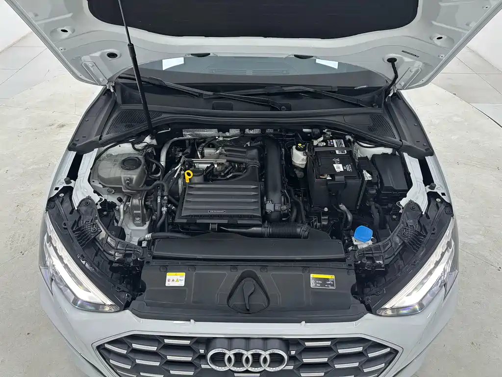 Audi A3 2023 model A3L Limousine 35 TFSI Sporty Style