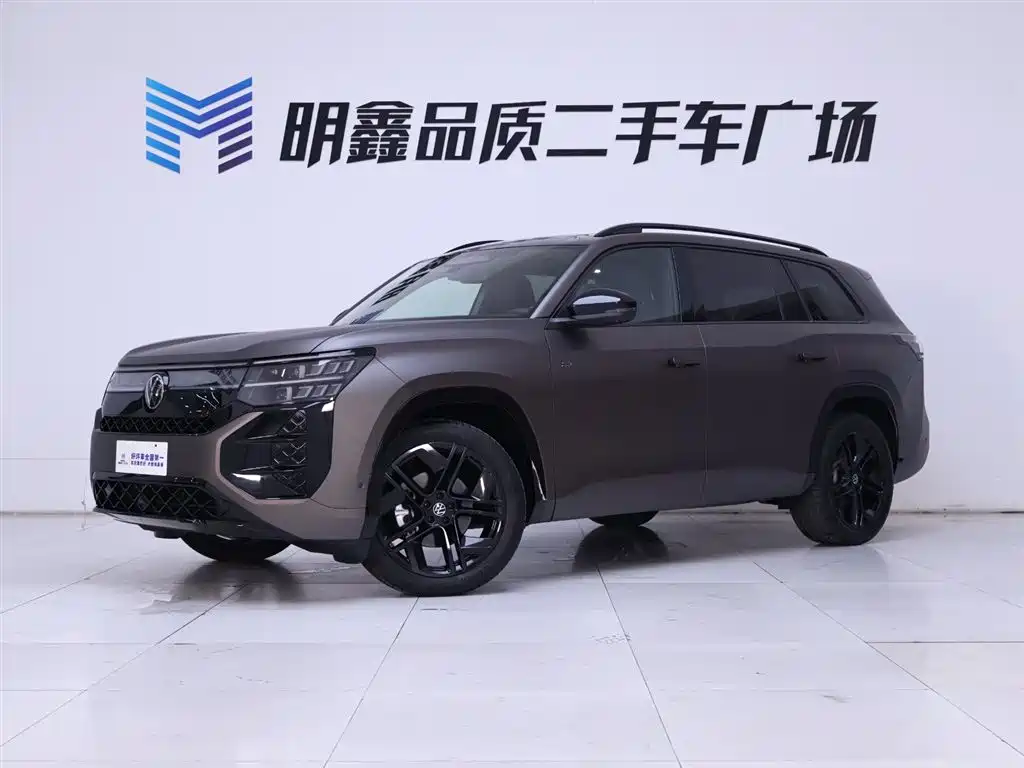 Tongyi Qianwen 2025 model Tongyi Qianwen Pro 450TSI four-wheel drive Dengfeng edition