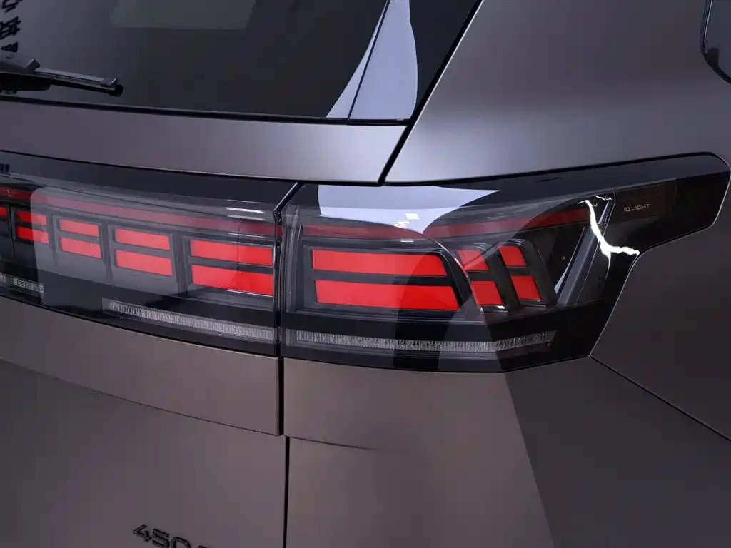Tongyi Qianwen 2025 model Tongyi Qianwen Pro 450TSI four-wheel drive Dengfeng edition