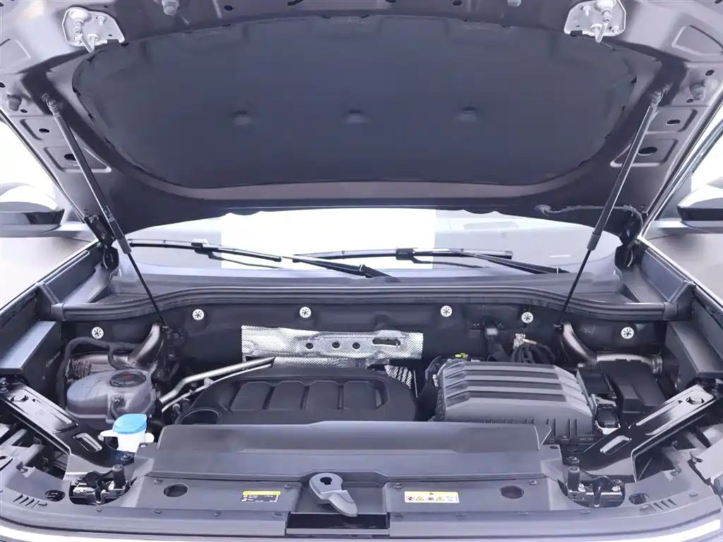 Tongyi Qianwen 2025 model Tongyi Qianwen Pro 450TSI four-wheel drive Dengfeng edition