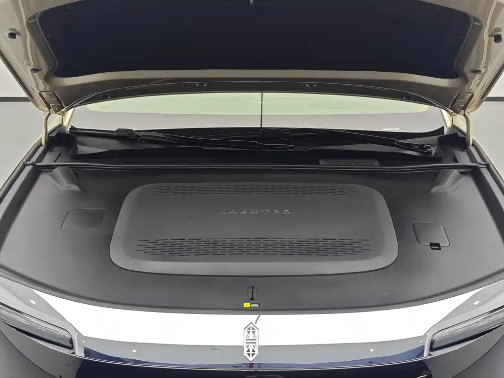 尊界S800 2025 Edition Range-Extended Starlight Executive 4-Seater (896-line LiDAR)