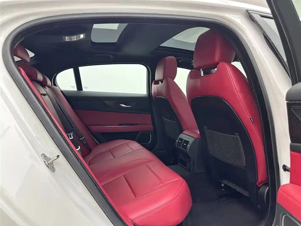 Jaguar XEL 2021 2.0T 250PS R-DYNAMIC S Progressive Sport Edition