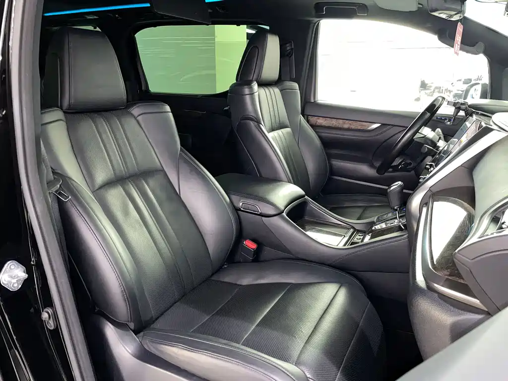 Velfire 2020 2.5L HV Prestige Edition