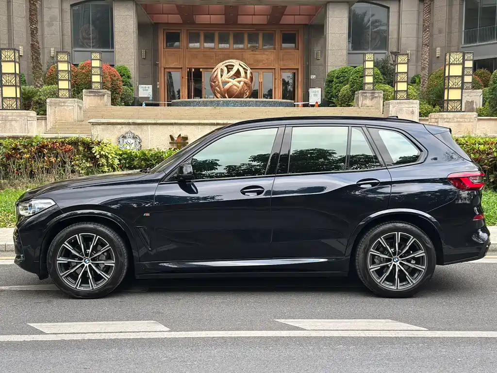 BMW X5 Import 2022 Model xDrive30i M Sport Package