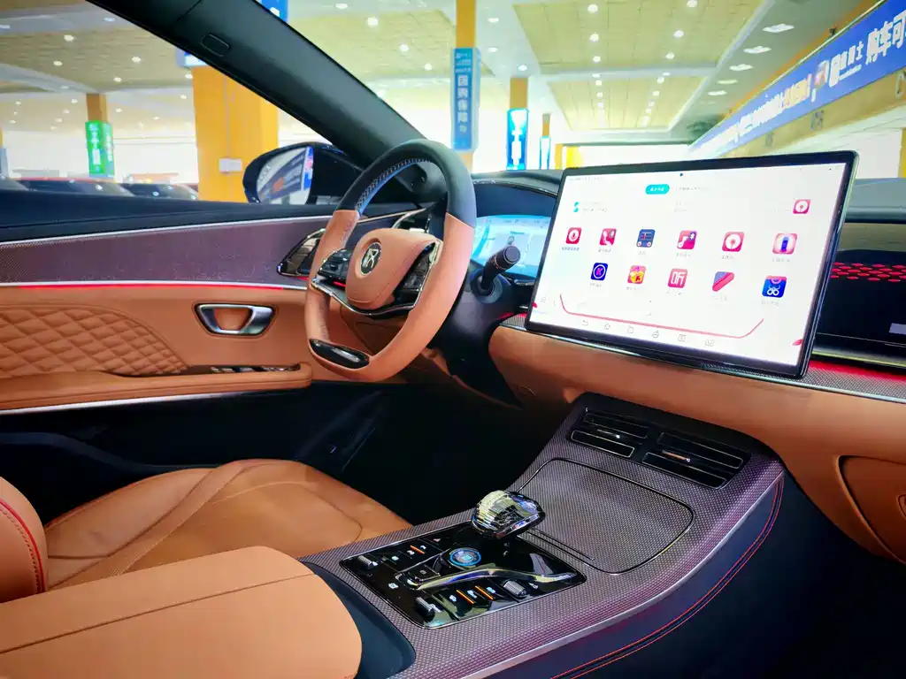 Han 2022 EV Creation Edition 610KM All-Wheel Drive Premium Version