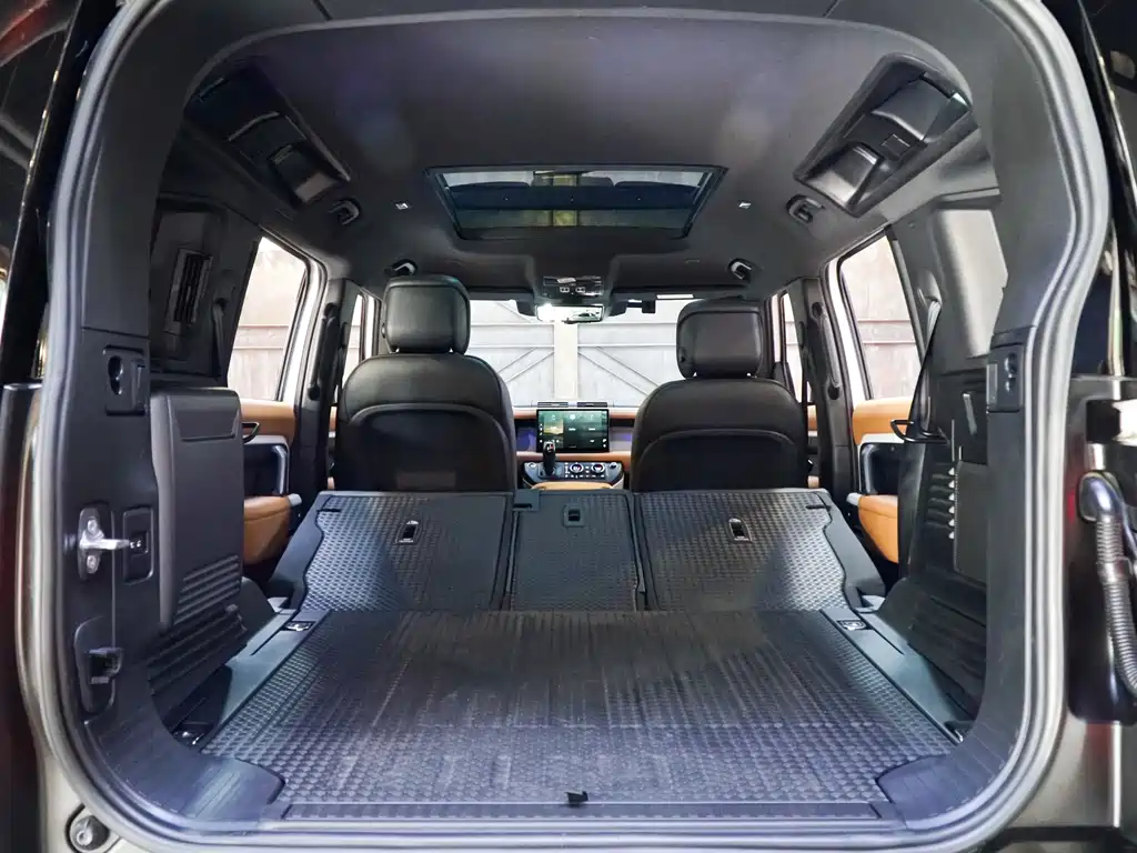 Land Rover Defender 2023 Model 110 3.0T P400 X-DYNAMIC HSE