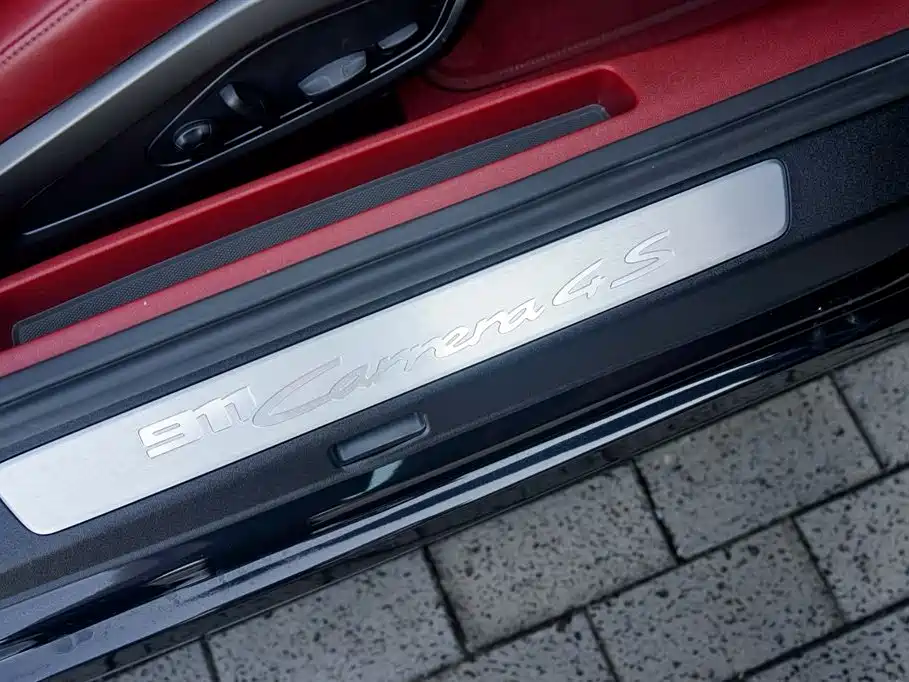 Porsche 911 2023 Carrera 4S 3.0T