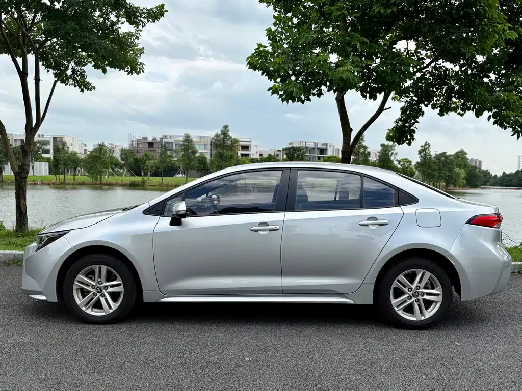 Leon 2019 185T CVT Advance Edition National V
