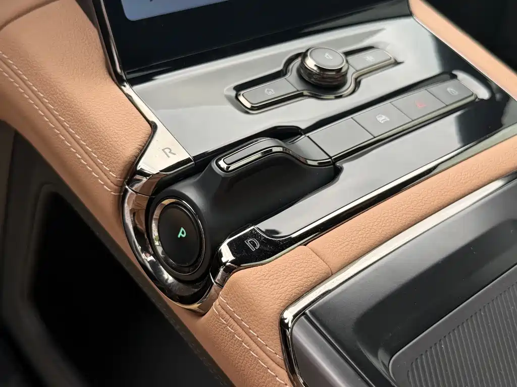 NIO ES8 2020 Model 580KM Six-Seater Edition