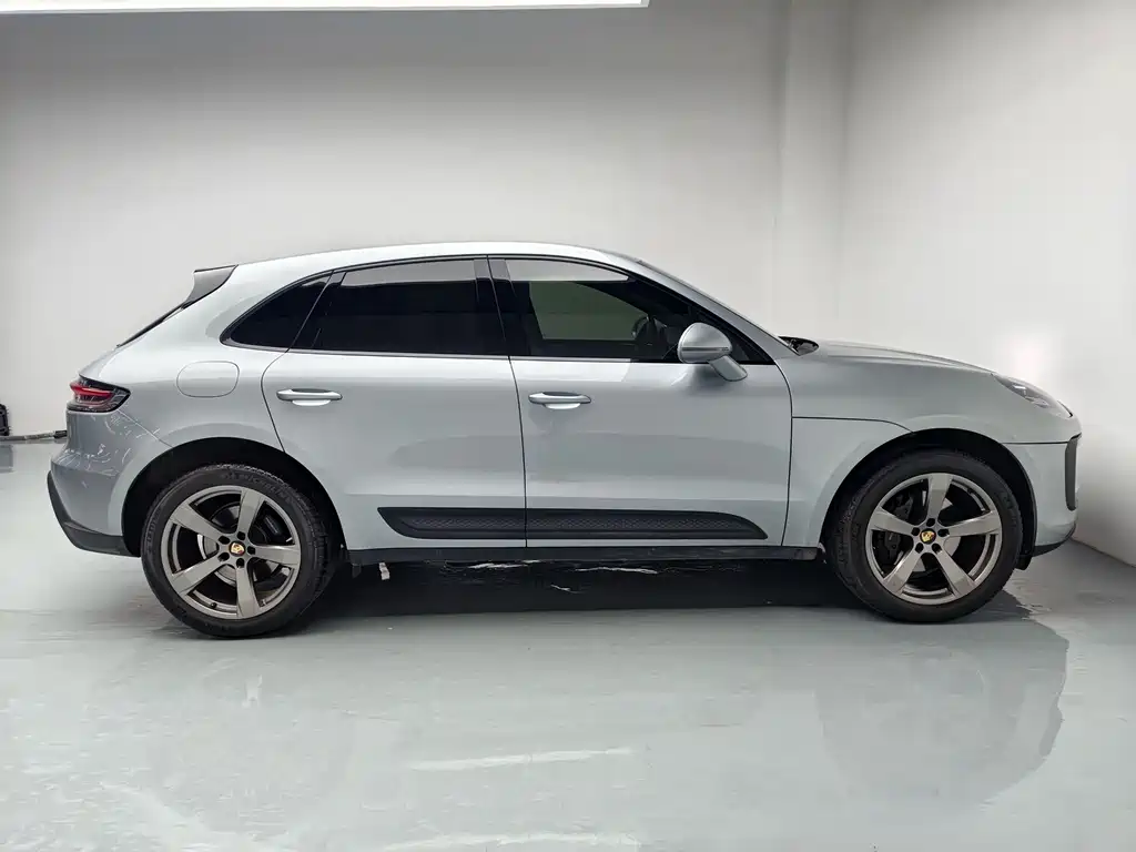 Macan 2022 2.0T