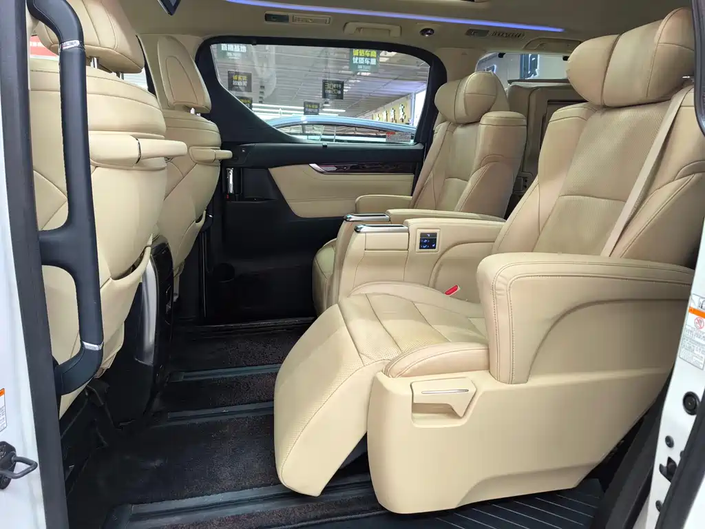 Alphard 2019 2.5L Luxury Hybrid