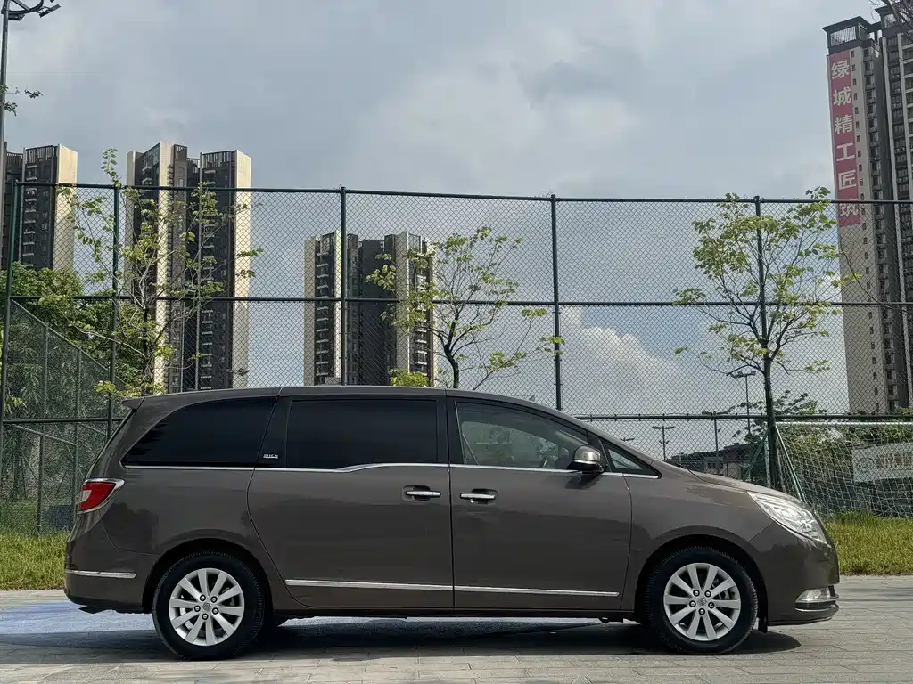 Buick GL8 2013 2.4L LT Luxury Business Executive Edition
